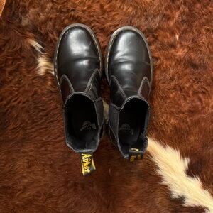 Doc Marten Chelsea Boots